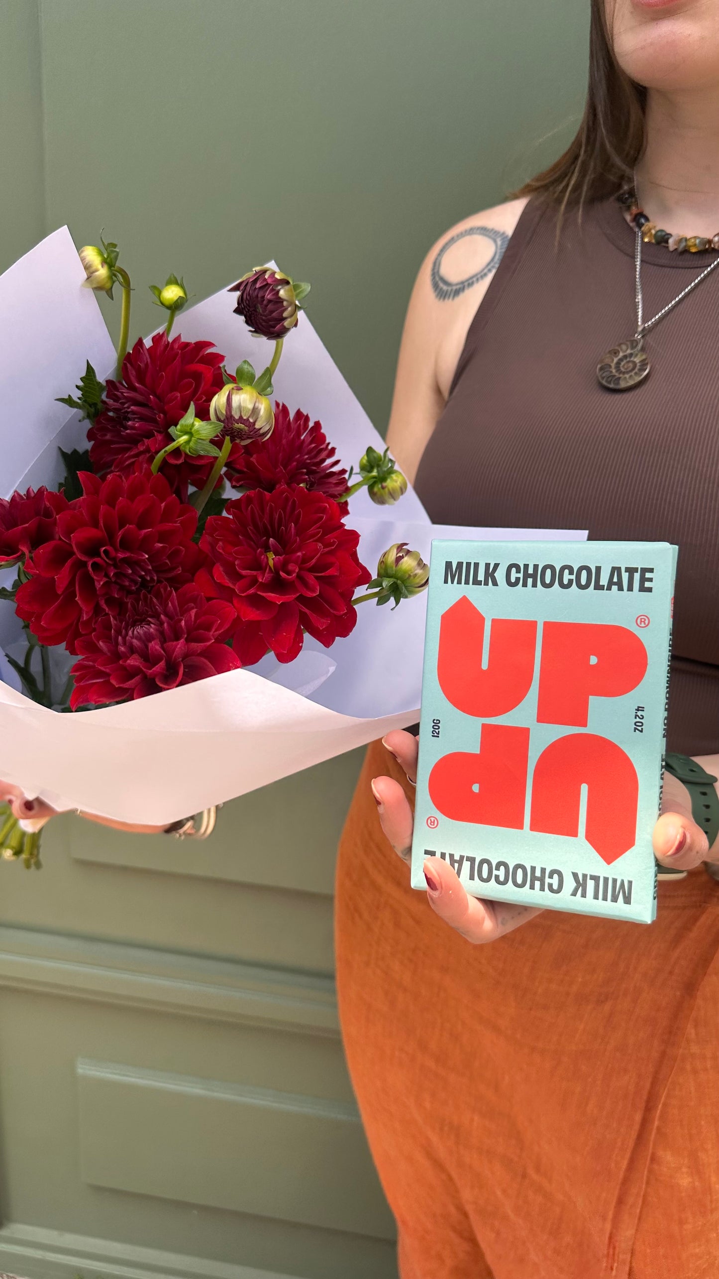 UP-UP Choc + Flowers