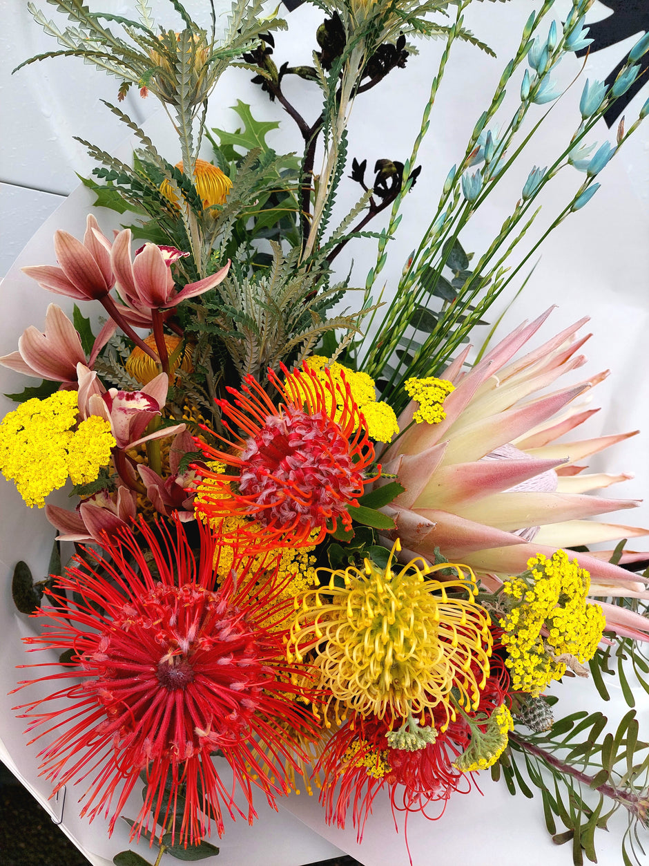 SEND FLOWERS Torquay Florist